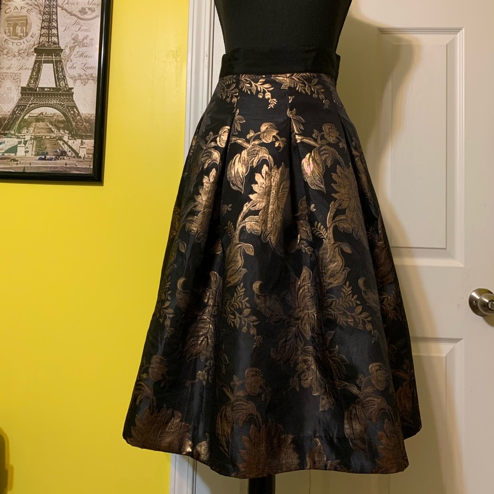 Black Gold Midi Skirt /like New